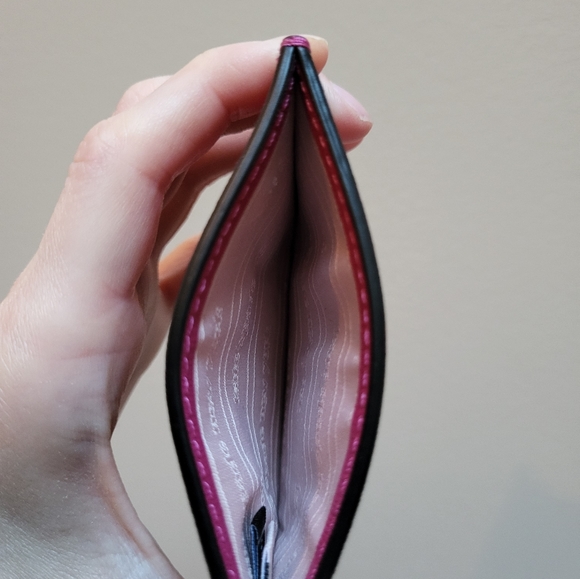 Kate Spade ♠️ Morgan Assorted Candies Embossed Cardholder! - Picture 6 of 9